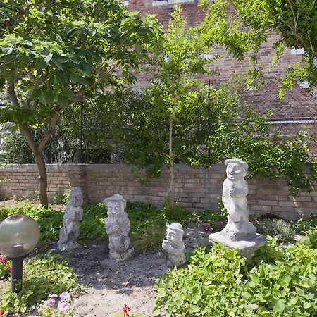 Ca' Del Pomo Grana' B&B 3*