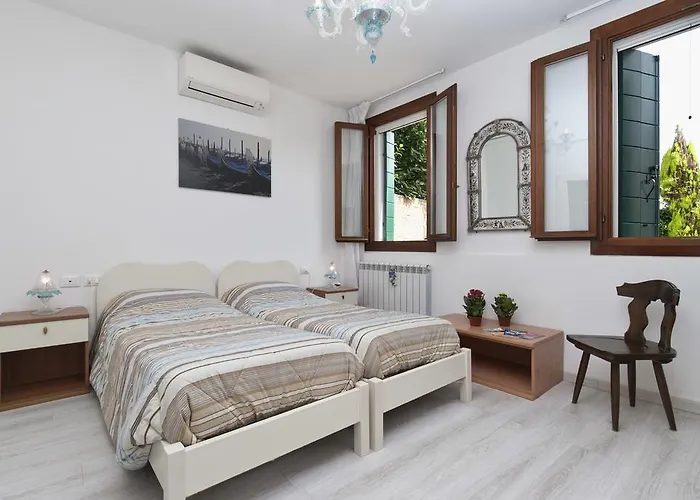 Ca' Del Pomo Grana' 3* Murano